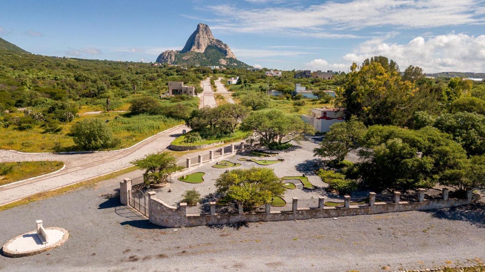 Club Vergel Resort Bernal Eksteriør bilde