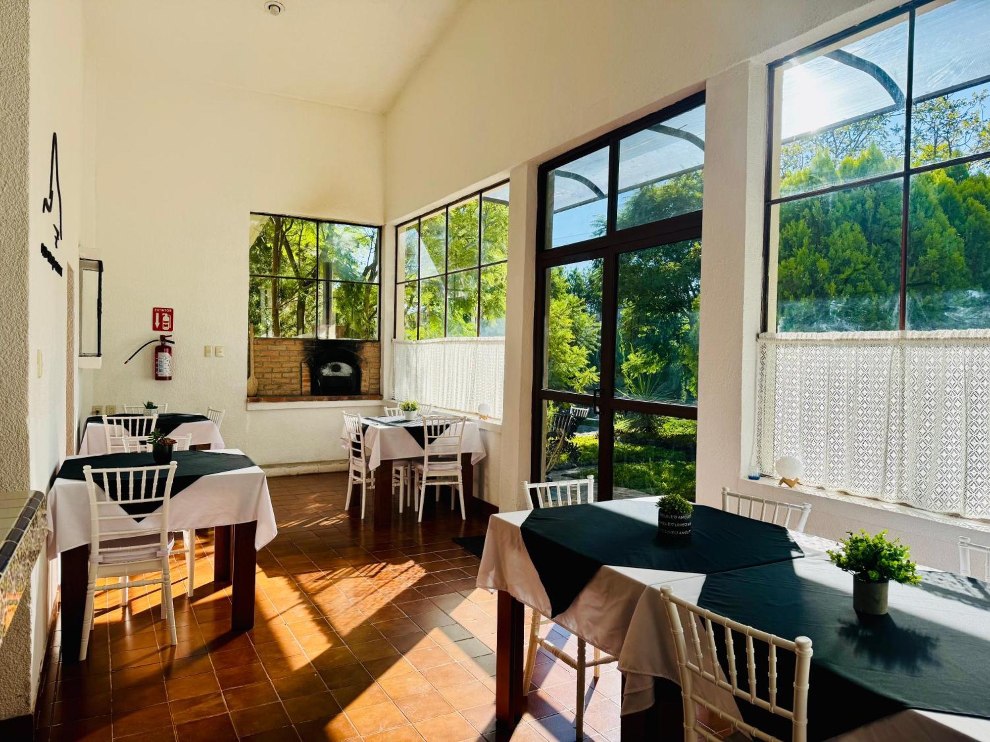 Club Vergel Resort Bernal Eksteriør bilde